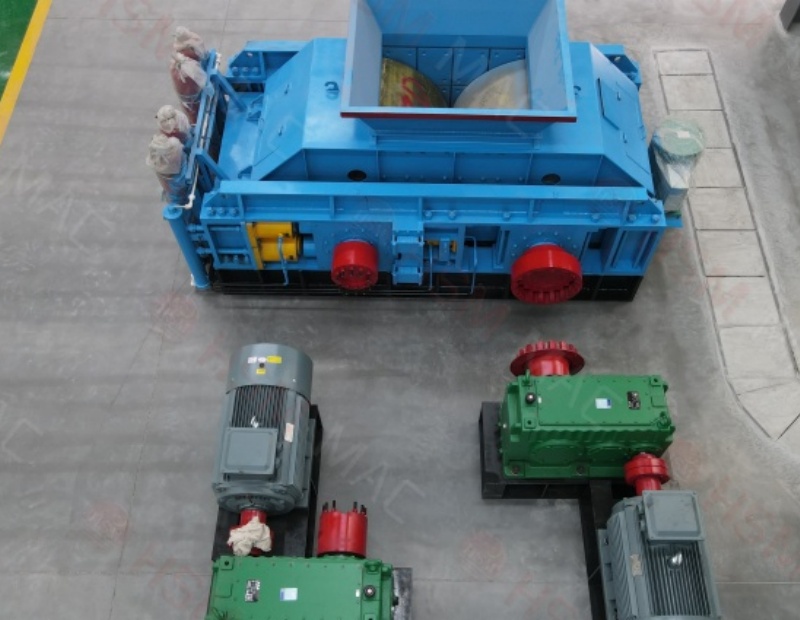 破碎錳礦破碎機(jī)