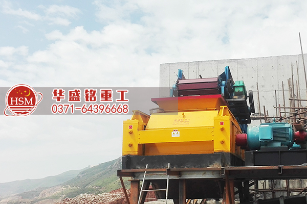 外貿訂單再創佳績，輥式破碎機出口國外。 