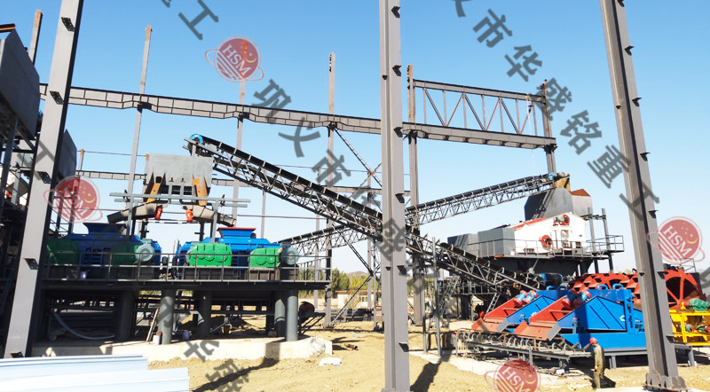 巖石破碎機安裝現場