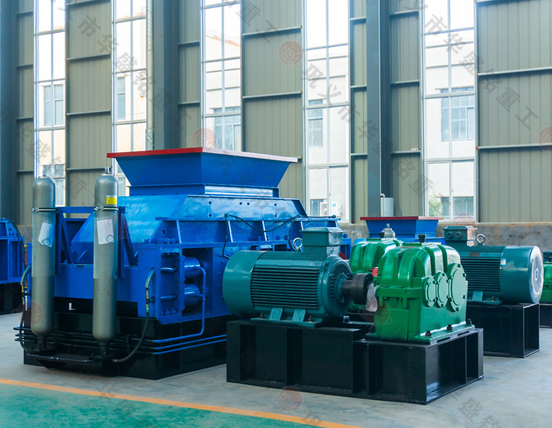 時(shí)產(chǎn)50噸河卵石對輥破碎機(jī)價(jià)格是多少?廠家如何選擇?